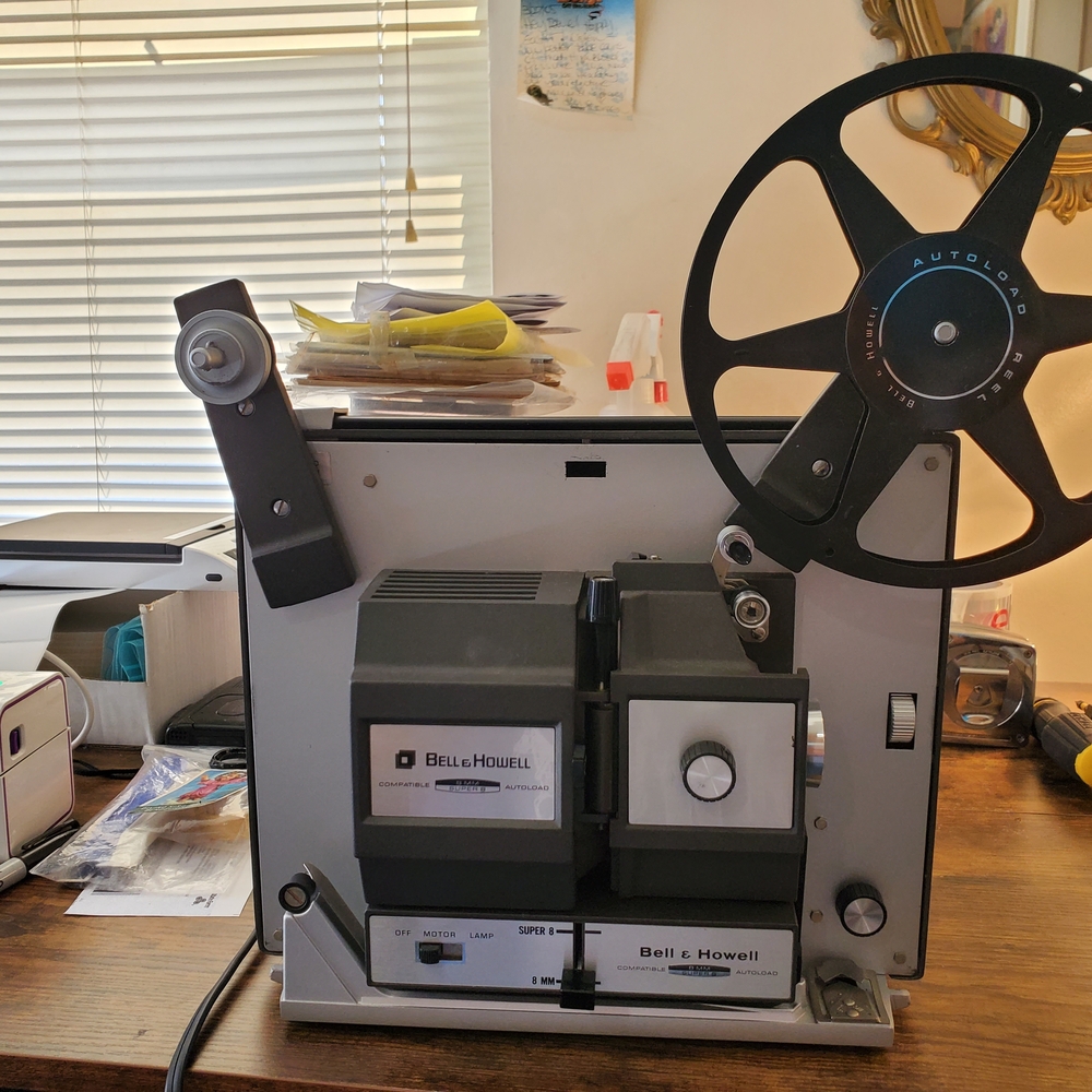 COPY - Bell & Howell model 466A Super 8 & 8mm AutoLoad Projector Works 35SRL1232